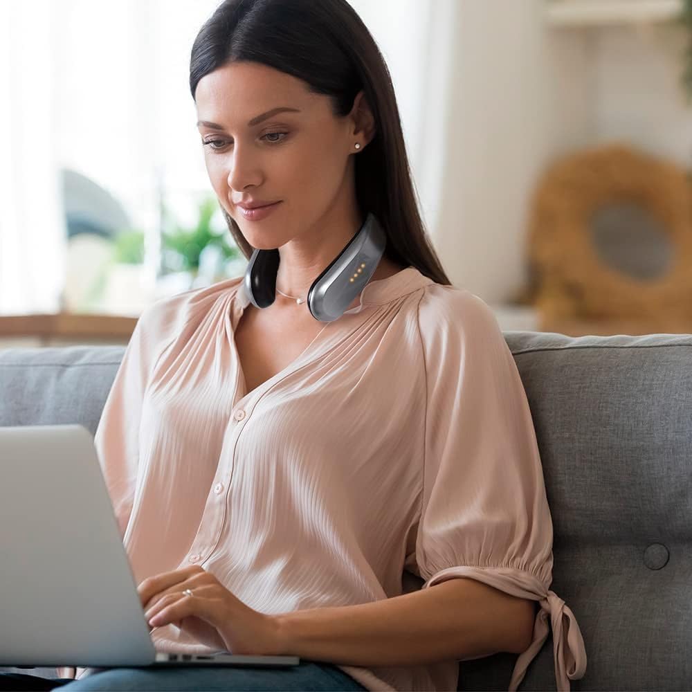 Handy Heater Freedom Neck Warmer 400 Watt Heater Mini Heater Portable Perfect for Outdoor Adult Child Elder Camping Sport Fishing Wearable Neck Heater for Cold Winter Neck Pain Relief